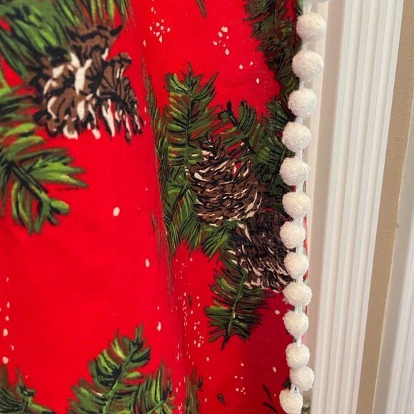 Two Christmas Pom runners Indian Head Fabric - Picture 9 of 13